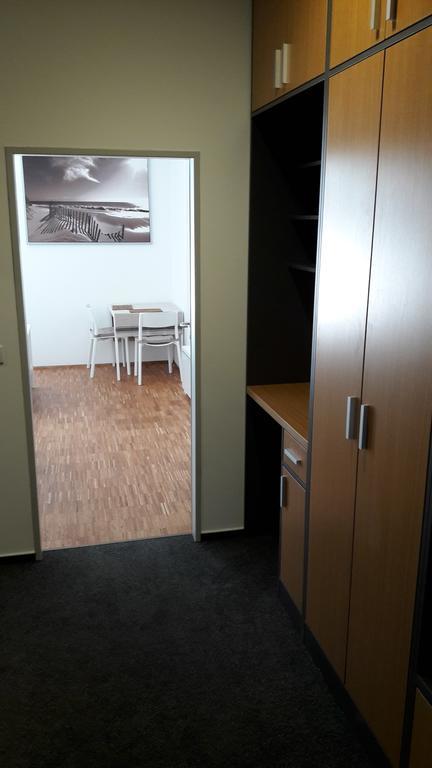 Hotel & Hostel Letov Prag Dış mekan fotoğraf